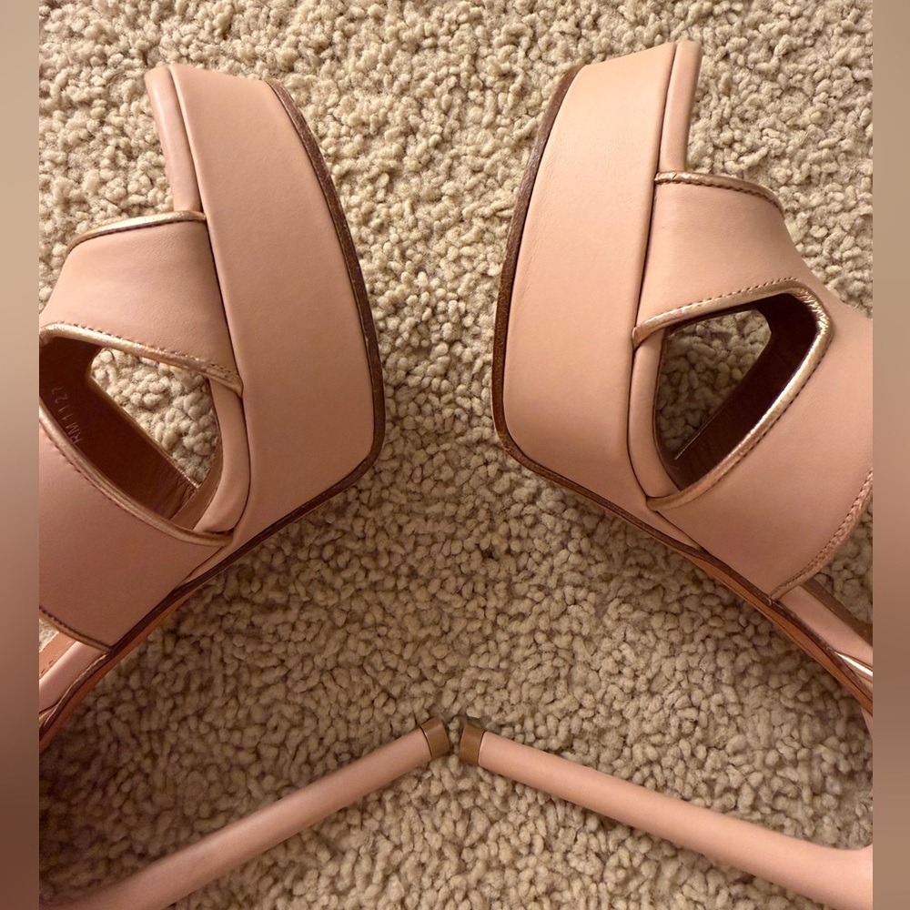 Gorgeous Givenchy High Heeled Sandals - Picture 4 of 7